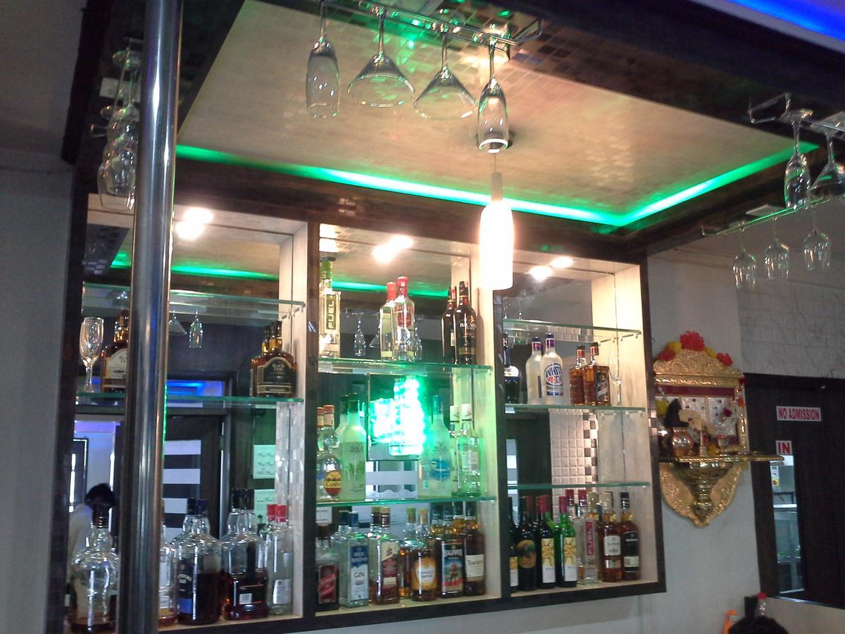 瓦塞 Galaxy Vaibhav酒店 外观 照片